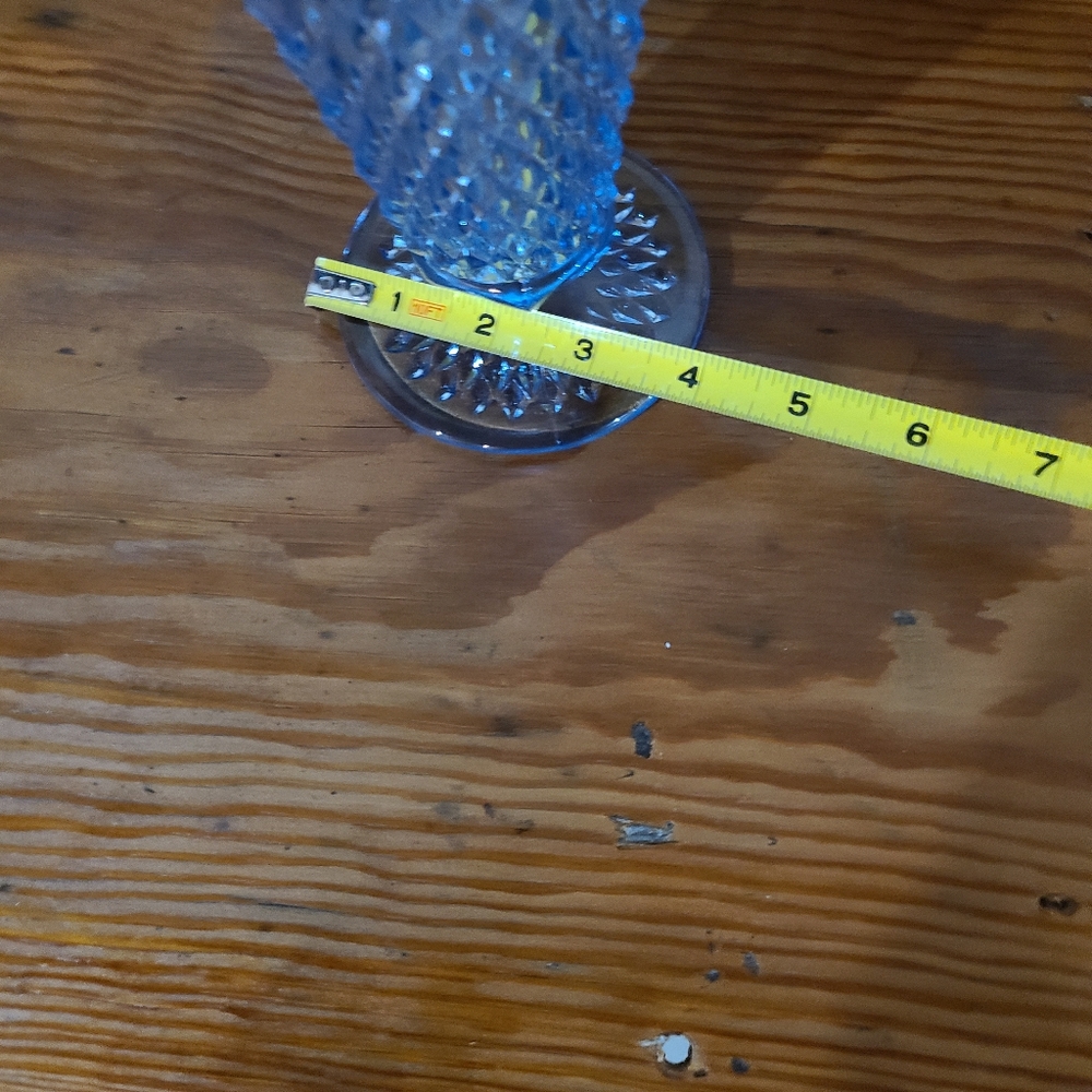 Diamond point vase - Picture 4 of 4